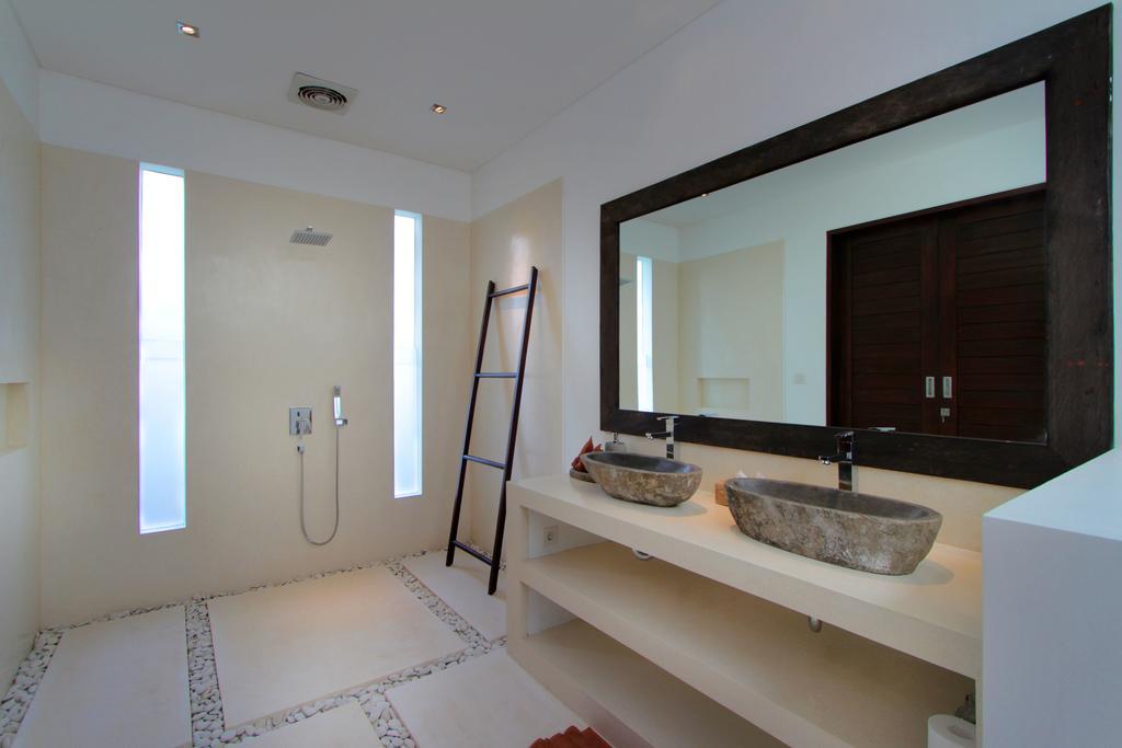 Villa Amba Laba By Optimum Bali Villas スミニャック エクステリア 写真